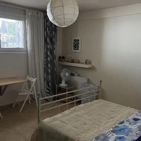 Beachfront Kiato Apartment *