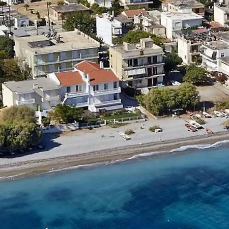 Apartment Beachfront Kiato *